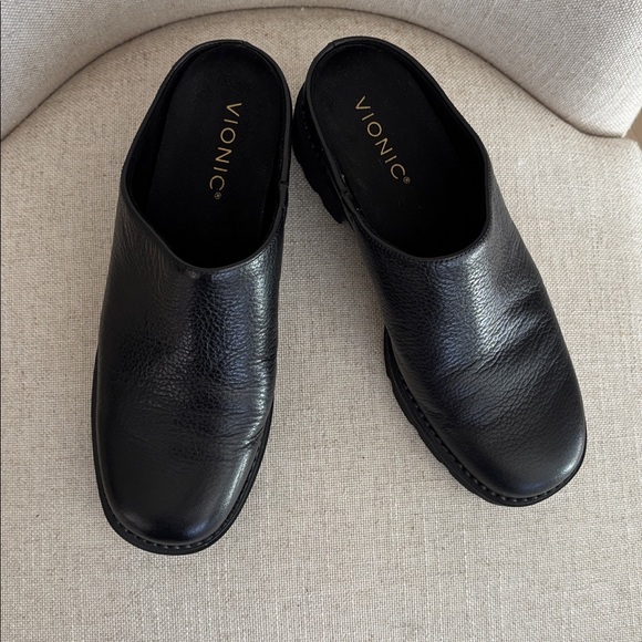Vionic black mules - Picture 2 of 8